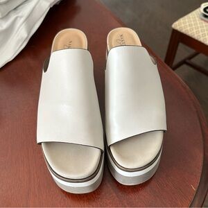 Naked Feet Flow wedge